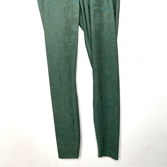 Good American Icon Jacquard Cactus Green Camo Legging - Picture 5 of 12